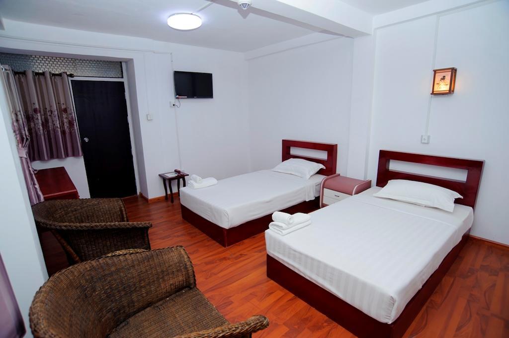 Agga Youth Hotel Yangon Rom bilde