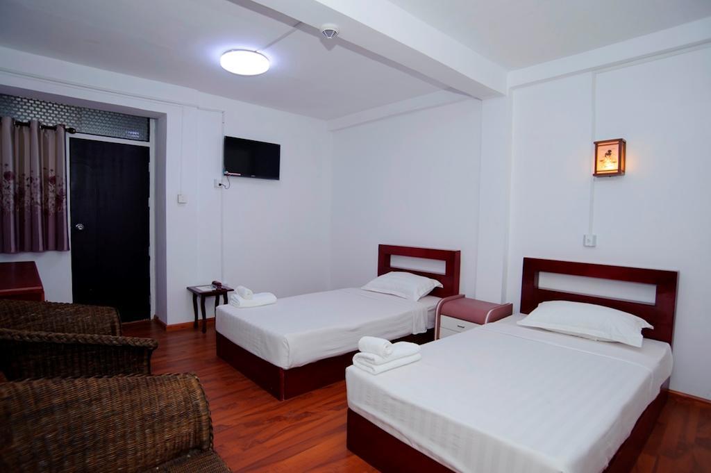 Agga Youth Hotel Yangon Rom bilde